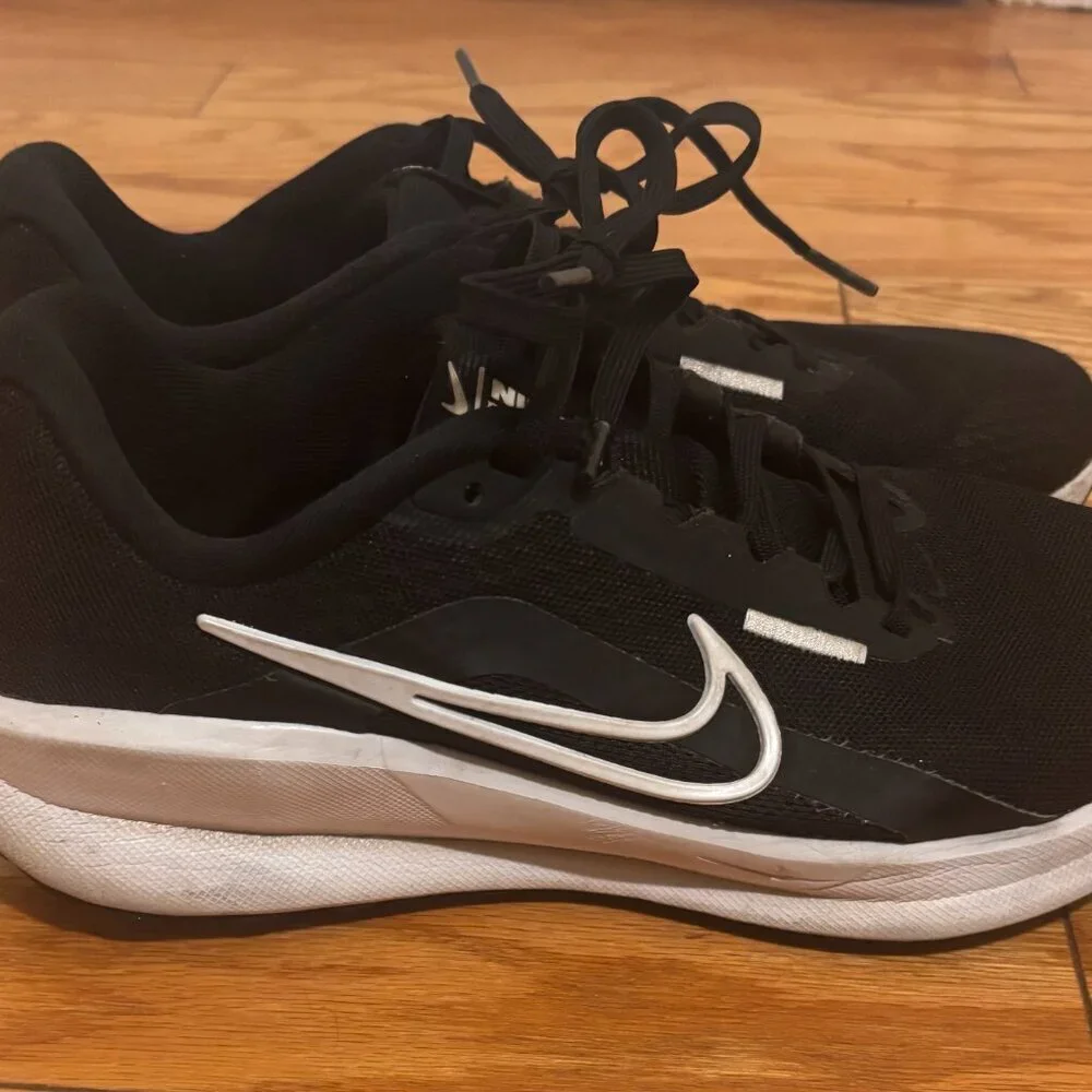 Nike Women's Downshifter 13 Running Shoes Size 7.5 - White/Black - Picture 4 of 10